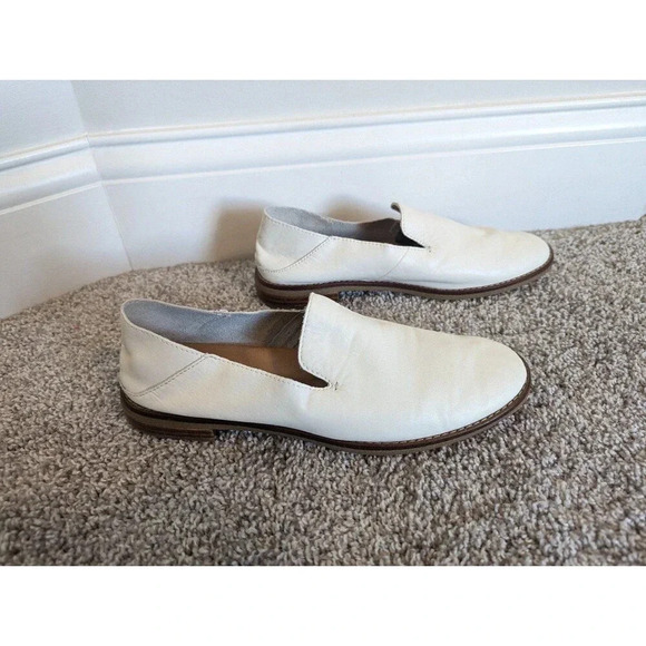 Sperry Seaport Levy Soft Leather Flats - white sz 7 - Picture 2 of 8